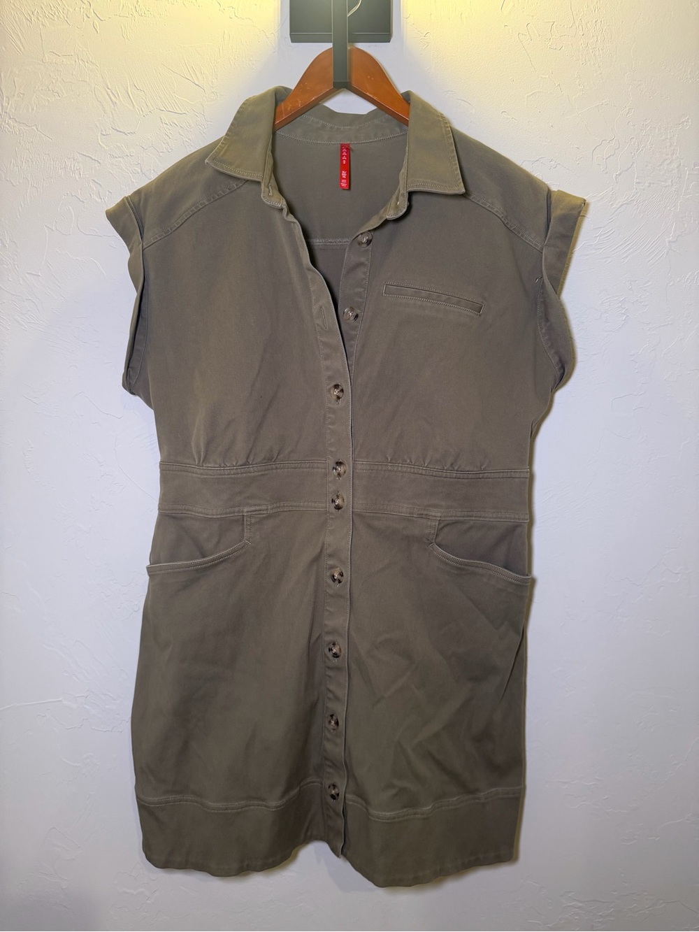 Uniqlo Olive Green Button-Front Utility Shirt